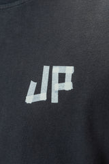 T-SHIRT TAPED