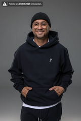 ESSENTIAL HOODIE BLACK
